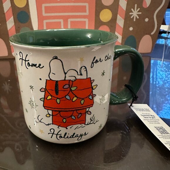 Peanuts Snoopy Woodstock "Home For The Holidays" 21 oz Mug NWT 2025 Doghouse - Picture 1 of 4